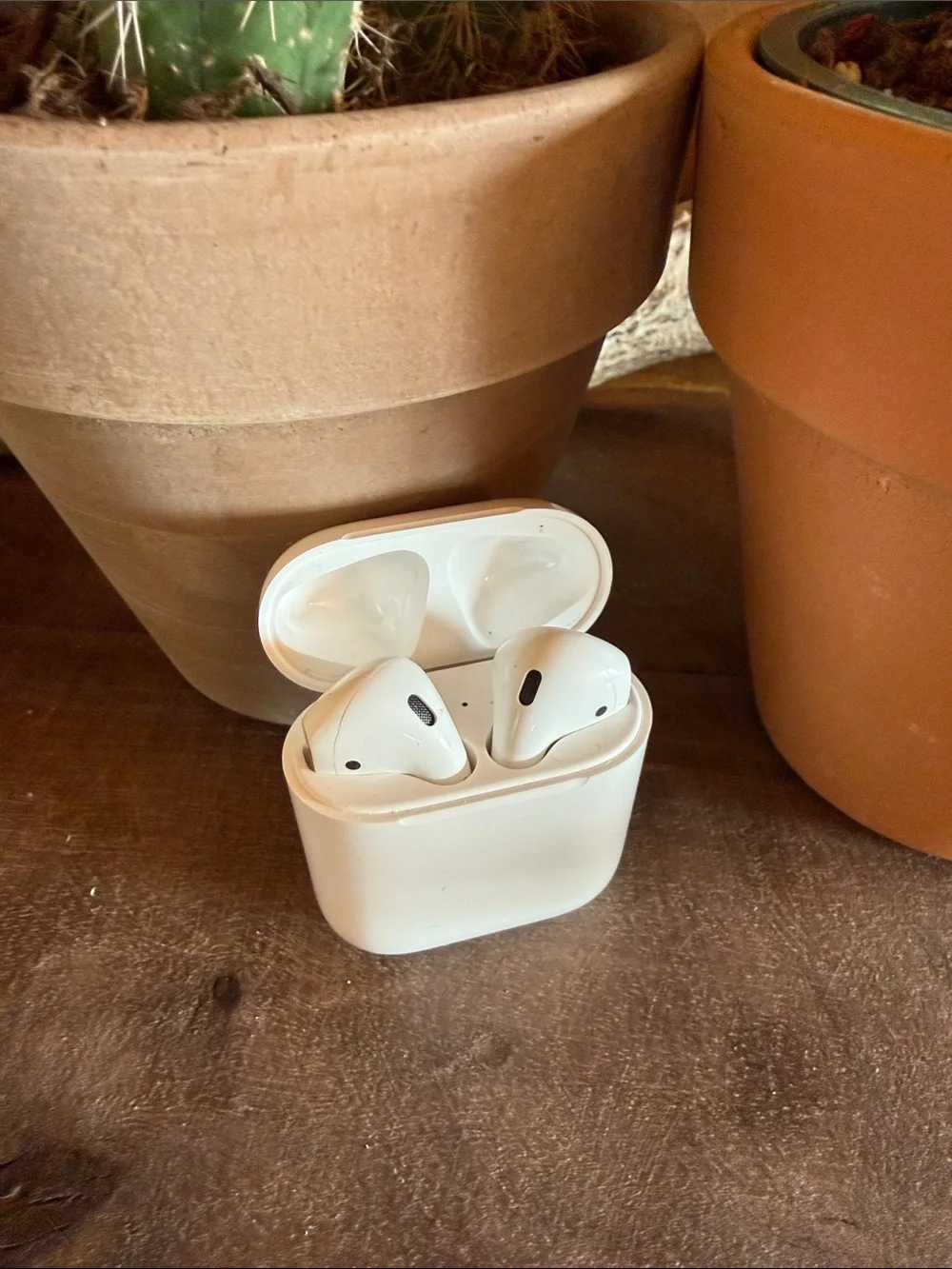 AirPods Wireless True Wireless Earbuds in White